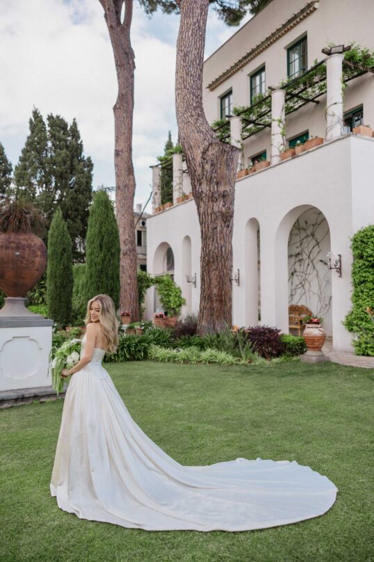 338_JIN_7946 Bride outside Villa Eva during her wedding in Ravello